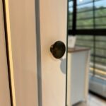 Guarda-roupa Bipartido 10 Portas 3 Gavetas Topázio 100% Madeira Maciça Branco /freijó - Imagem 2