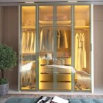 Guarda-roupa Solteiro 4 Portas Reflecta Com Pés E Led 100% Mdf Innova Off White - Imagem 2